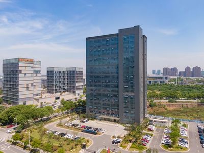 捷报频传！智能制造产业园荣膺南京市“服务贸易集聚发展示范区”